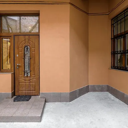 Stepana Bandery Str. 19 Львів
